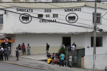 Notícia - Sindicato dos Mineiros posiciona-se contra recuperação judicial da Carbonífera Criciúma