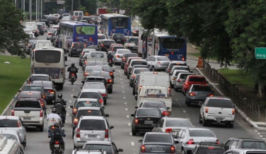 Notícia - Campanha tenta conscientizar motoristas sobre cuidados no trânsito