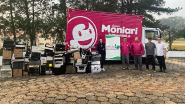 Notícia - Super Moniari doa 300 quilos de equipamentos eletrônicos ao Bairro da Juventude