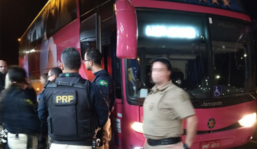 Notícia - Ônibus de Criciúma é assaltado na BR-101 (ATUALIZADA)