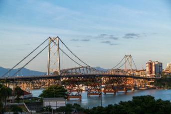 Notícia - Ponte Hercílio Luz será liberada para o transporte coletivo