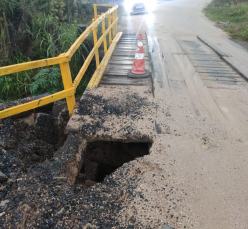 Notícia - Içara: Interditada ponte no bairro Tereza Cristina