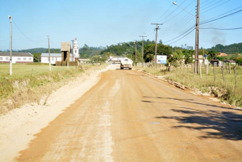 Notícia - Rodovia Tranquilo Sartor será pavimentada