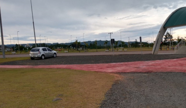 Notícia - Denúncia contra estacionamentos no Parque dos Imigrantes (VÍDEO)