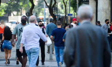 Notícia - Taxa de desemprego fica em 14,6% no trimestre encerrado em maio