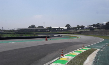 Notícia - Covid-19: Fórmula 1 cancela GP Brasil este ano em Interlagos