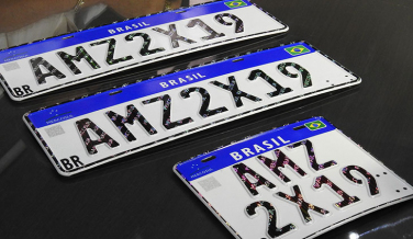 Notícia - Placas do Mercosul devem custar menos de R$ 200