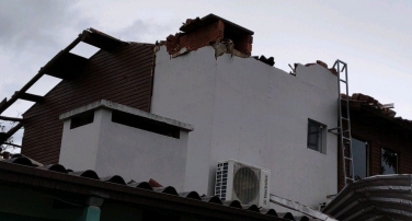 Notícia - Estradas bloqueadas, queda de árvores e destelhamentos: O rastro do ciclone no Extremo Sul (FOTOS) 