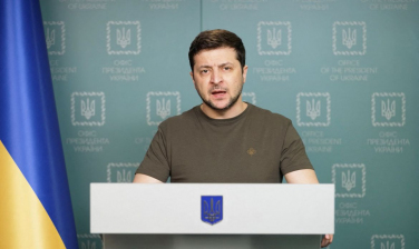 Notícia - Zelensky apela ao povo russo que combata a guerra