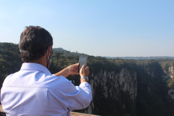 Notícia - Presidente da Santur se impressiona com o Caminho dos Canyons