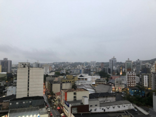 Notícia - Fim de semana de chuva e temperaturas baixas em Criciúma e região