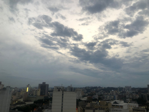 Notícia - Sexta-feira de temperaturas amenas e chuva a partir da noite em Criciúma