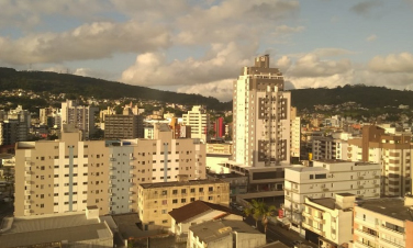 Notícia - Fim de semana de tempo bom, mas termômetros vão no máximo a 31ºC