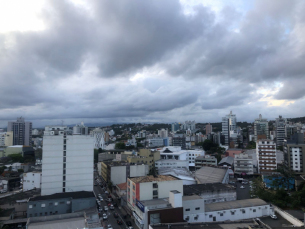 Notícia - Previsão indica chance de chuva fraca nesta quarta-feira