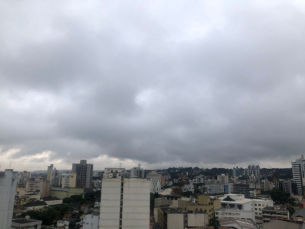 Notícia - Chuva mais forte se afasta do Sul de SC