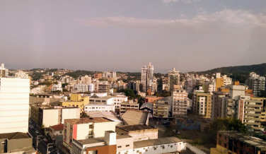 Notícia - Hoje até 38ºC, amanhã não passa dos 20ºC