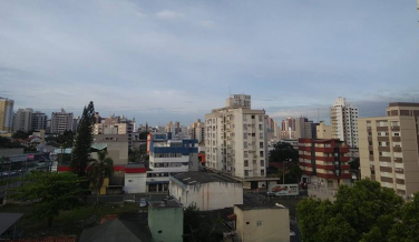 Notícia - Termômetros podem chegar aos 30º