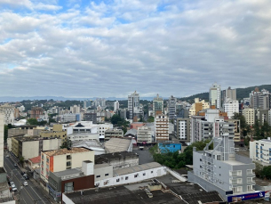 Notícia - Temperatura deve chegar a 43°C neste sábado em Criciúma (ÁUDIO)