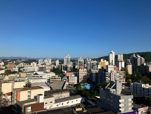 Notícia - Fim de semana com pouca chuva e muito calor (ÁUDIO)