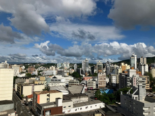 Notícia - Márcio Sônego: quarta-feira de tempo bom e sem chuva; calor permanece até o final de semana (ÁUDIO)