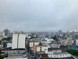 Notícia - Márcio Sônego: chuva continua até o fim da tarde desta quinta-feira (ÁUDIO)