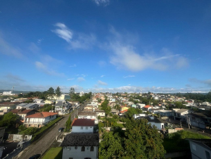 Notícia - Fevereiro começa com forte calor e promete ter pouca chuva (ÁUDIO)