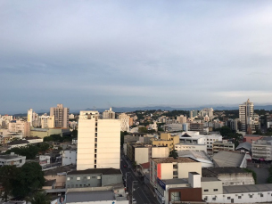 Notícia - Quarta-feira de tempo instável, chuva e temperatura baixa