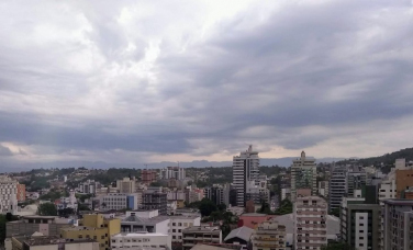 Notícia - Chuva chega dentro de alguns minutos