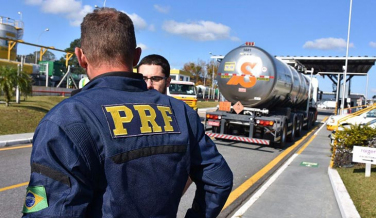 Notícia - Polícia Rodoviária Federal inicia hoje Operação Ano Novo