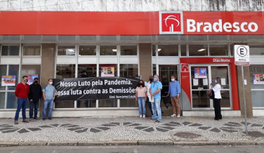 Notícia - Bradesco do Centro fechado em Criciúma. É um protesto nacional