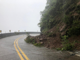 Notícia - Serra do Rio do Rastro registra queda de barreira; tráfego flui normalmente