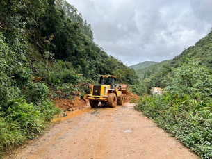 Notícia - Confira quais rodovias estaduais estão com o trânsito interrompido (Fotos)