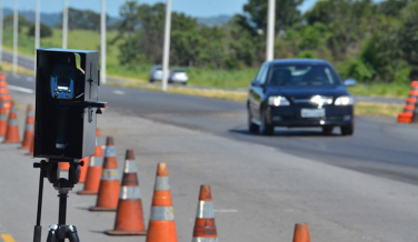 Notícia - Radares móveis são suspensos nas rodovias federais 