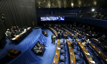 Notícia - Senado deve votar hoje, em segundo turno, a reforma da Previdência