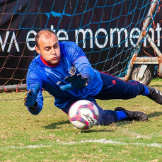 Notícia - Time de Cocal do Sul apresenta goleiro Renan, ex-seleção brasileira Sub-20