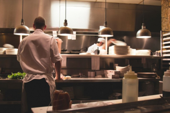 Notícia - Restaurante Veneza prepara novos delivery's para o dia das mães 