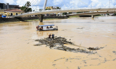 Notícia - Governo do Acre inicia atendimentos médicos a desabrigados