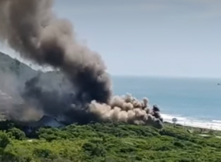 Notícia - Incêndio no Warung está controlado, afirma Corpo de Bombeiros