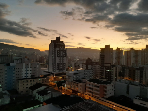 Notícia - Dois próximos dias com chuva e sem frio