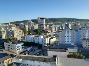 Notícia - O tempo bom continua. Máximas de 27 graus na região