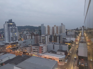 Notícia - Fim de semana começa com chuva. Depois, sol