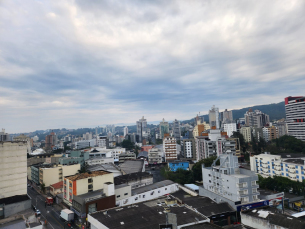 Notícia - (Áudio) Chuva isolada e sol ao longo do dia na região