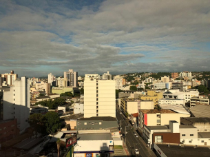 Notícia - Quinta-feira com temperatura na casa dos 30ºC