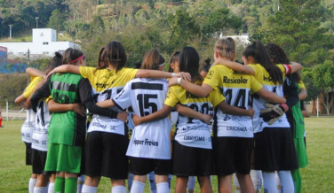 Notícia - Criciúma está na semifinal do futsal masculino e futebol feminino dos Joguinhos