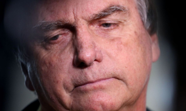 Notícia - TSE suspende sessão com 3 votos a 1 pela inelegibilidade de Bolsonaro