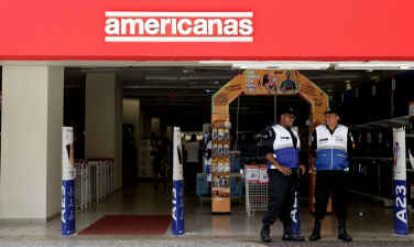 Notícia - Justiça suspende pagamento a 1,3 mil credores das Lojas Americanas