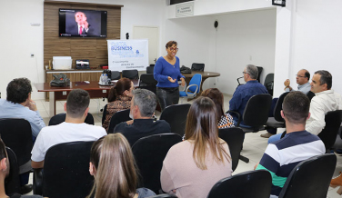 Notícia - Servidores da Câmara de Içara participam de curso de capacitação