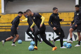 Notícia - Tencati faz mistério para jogo contra o Londrina