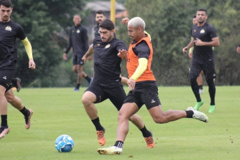 Notícia - Dúvida! Escalação do Criciúma contra o Londrina ainda é incógnita