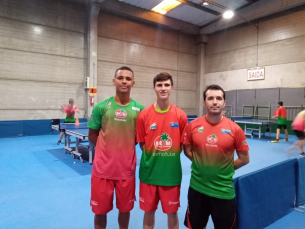 Notícia - Tênis de Mesa do Mampituba em treino com a Seleção